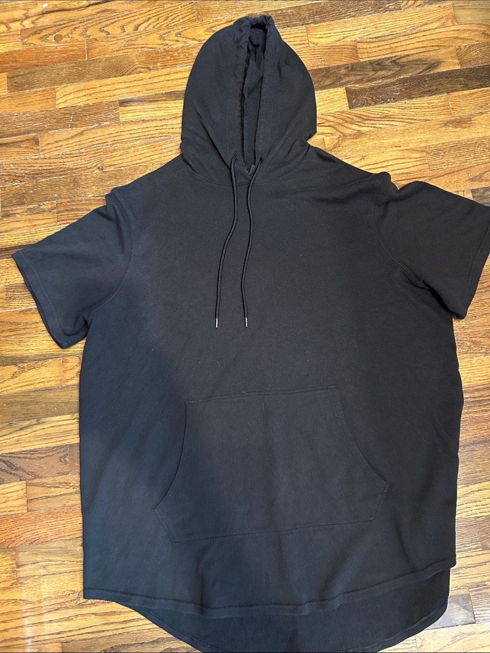 No Boundaries Black Short-Sleeve Pullover Hoodie